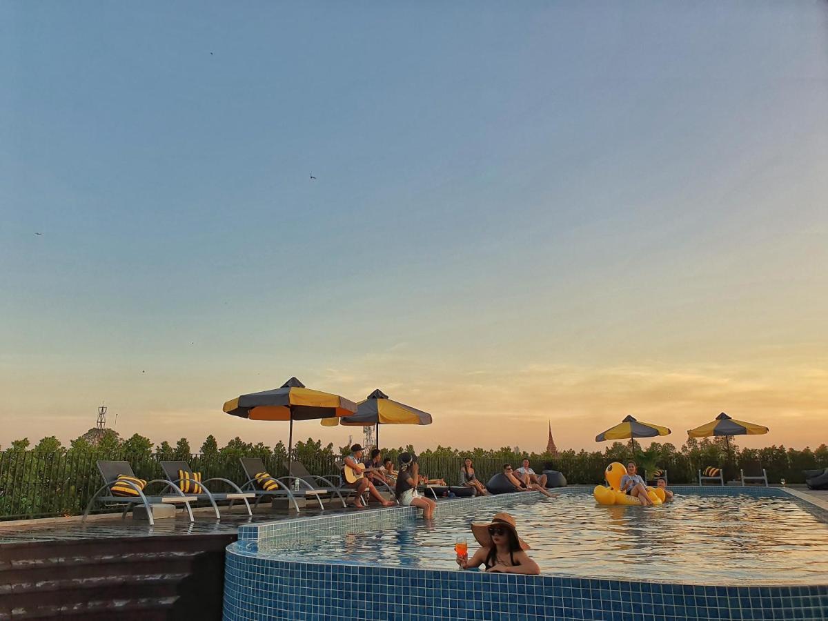 The Twizt - Lifestyle Hostel & Hotel Σιέμ Ρέαπ Εξωτερικό φωτογραφία